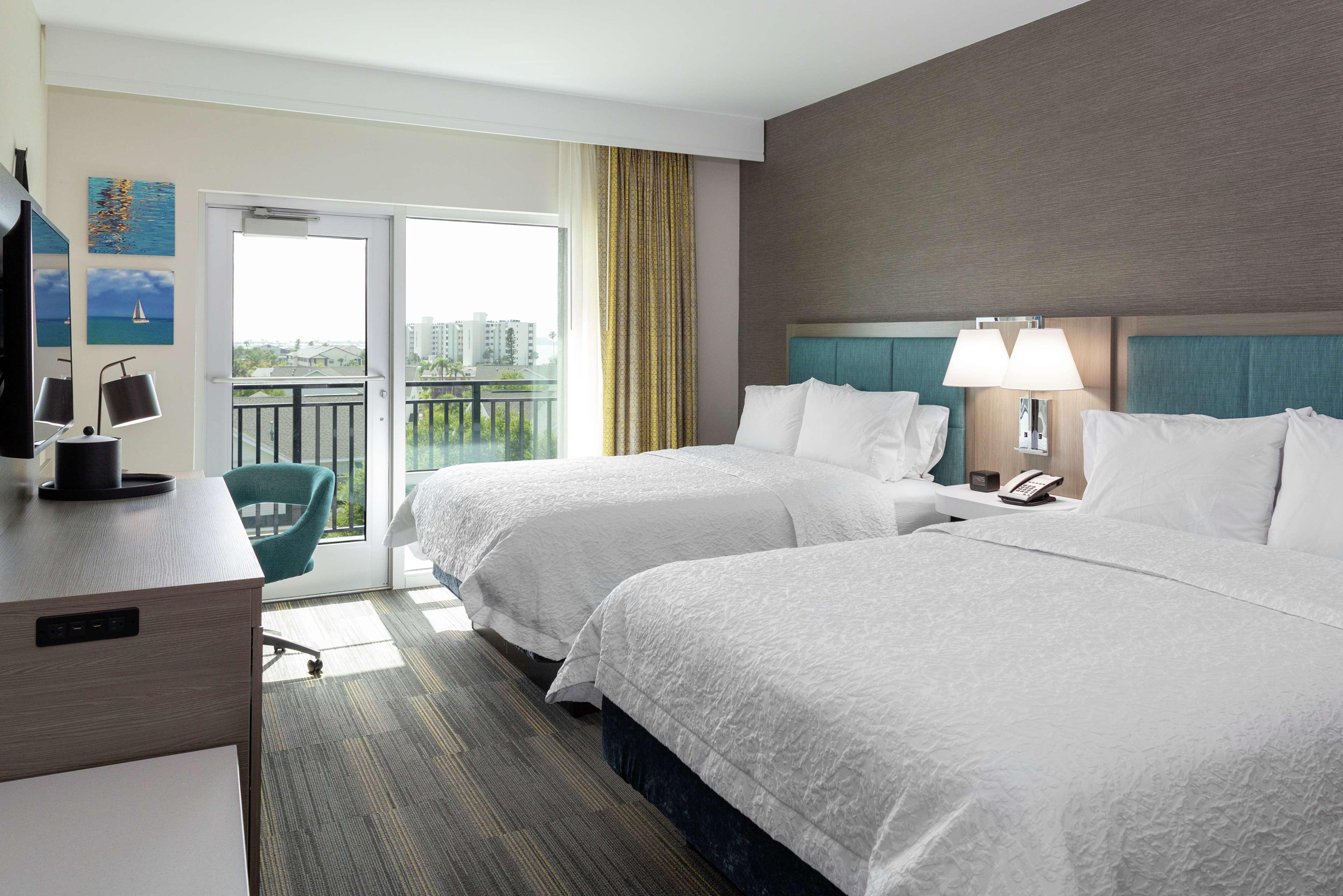 Hampton Inn Dunedin, Fl Buitenkant foto